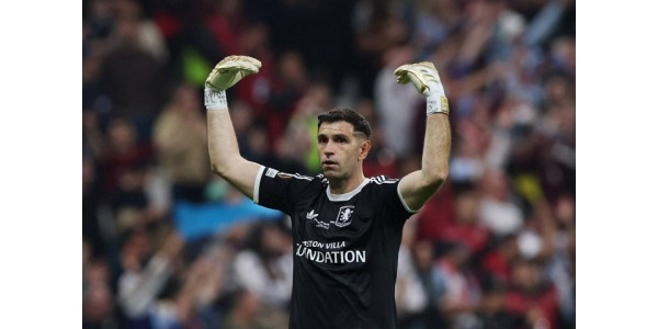 De inspanningen van het team en de spelers leverden kampioenstitels op De inspanningen van het team en de spelers leverden kampioenstitels op